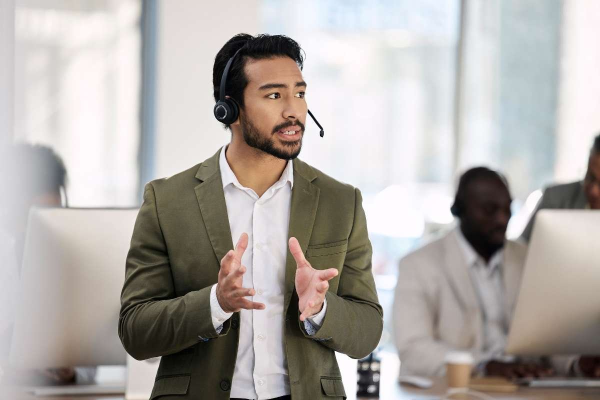 Handle Complaints on the Phone with These Smart Tips | The Enterprise World