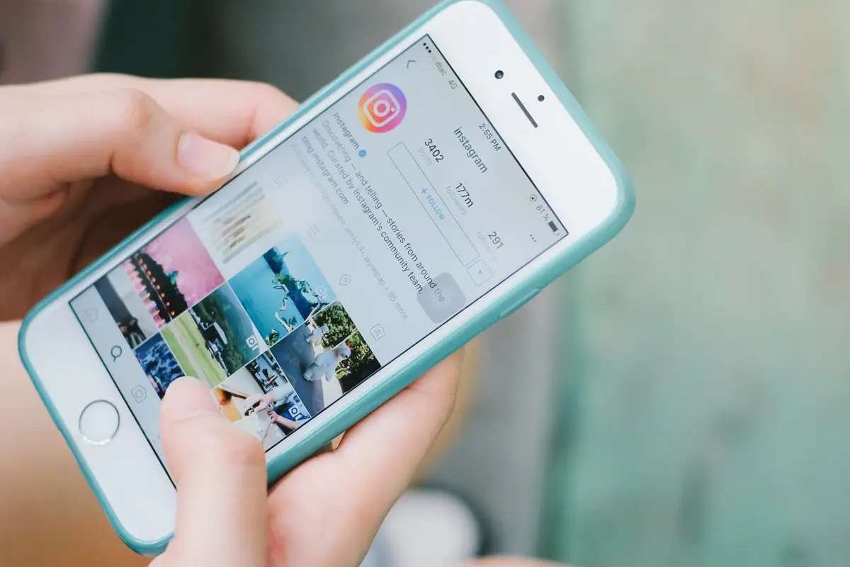 5 Simple Ways to Hide Comments in Instagram Live Without Losing Viewers | The Enterprise World