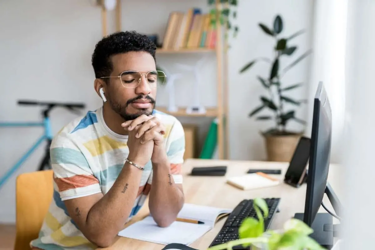 Use These 8 Healthy Habits at Work to Stay Productive All Day | The Enterprise World