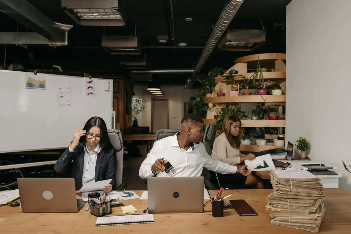 Use These 8 Healthy Habits at Work to Stay Productive All Day | The Enterprise World