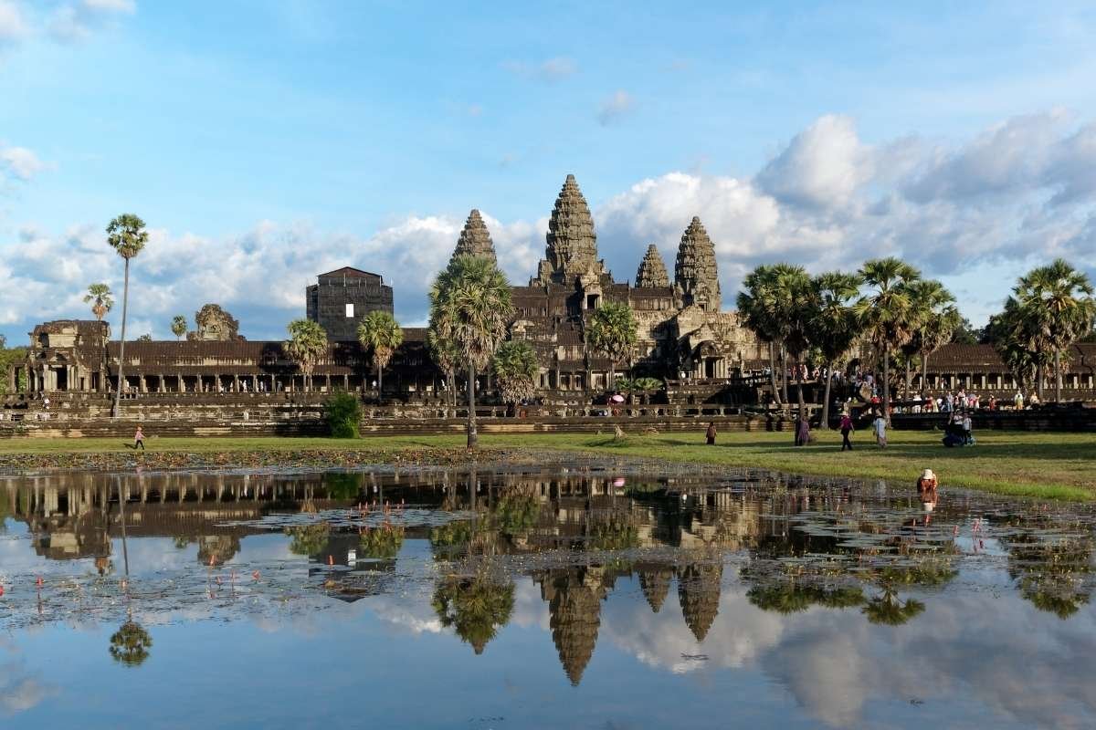15 Largest Temples in the World: Where Faith Meets Architectural Wonder | The Enterprise World
