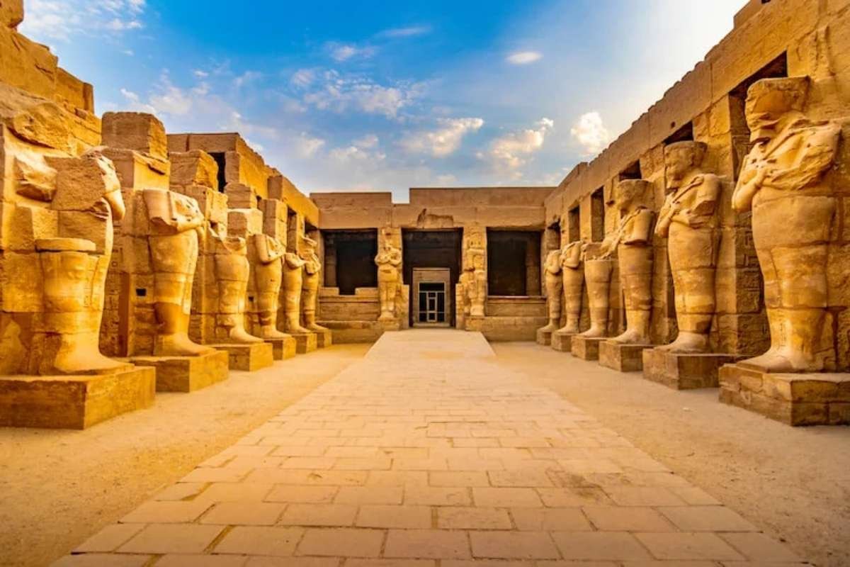 15 Largest Temples in the World: Where Faith Meets Architectural Wonder | The Enterprise World