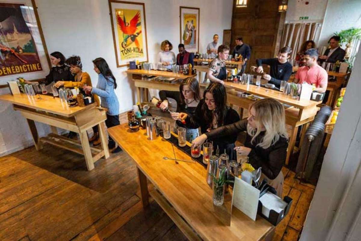 25 Office Christmas Party Ideas for a Festive Celebration | The Enterprise World