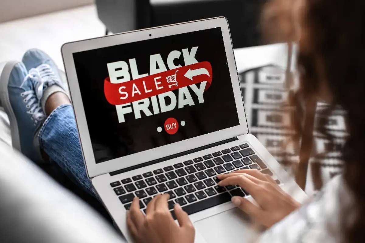 Black Friday Activity Shifts Further Online as Consumers Favor Convenience Over Crowds
