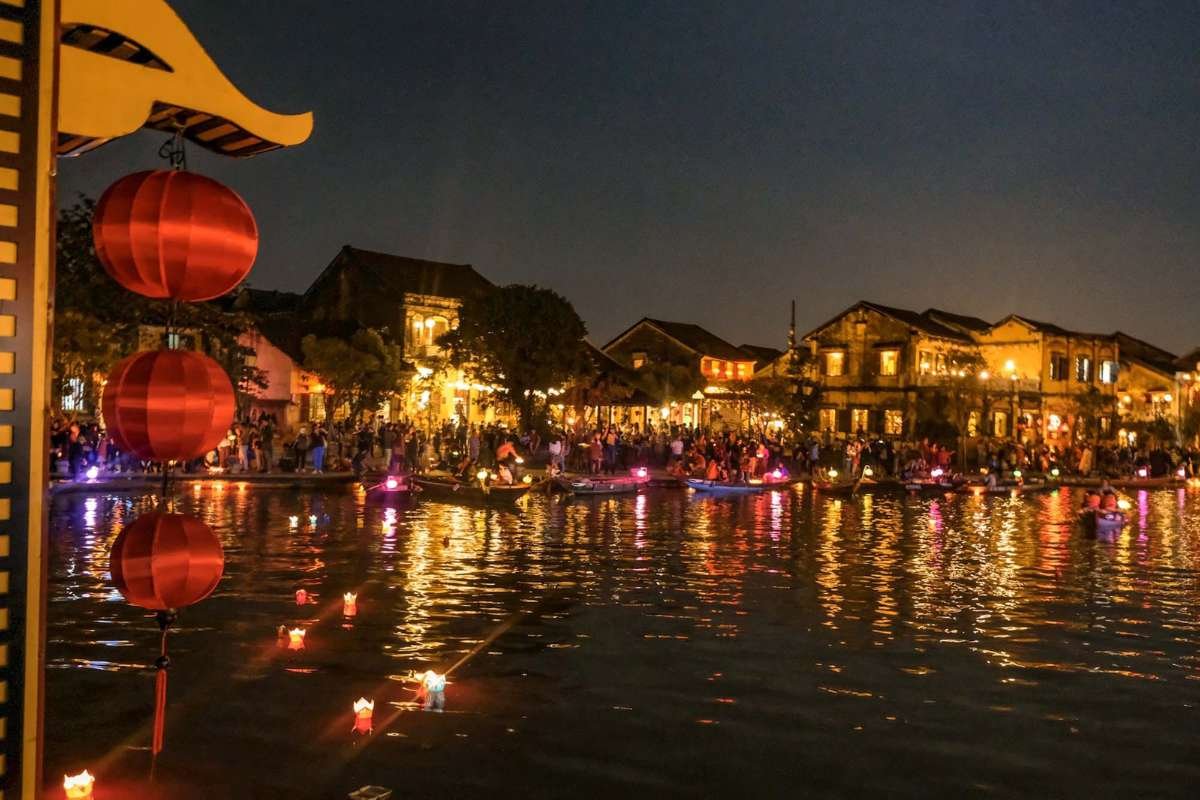 Global Lantern Festivals Around the World: 12 Iconic Light Events | The Enterprise World
