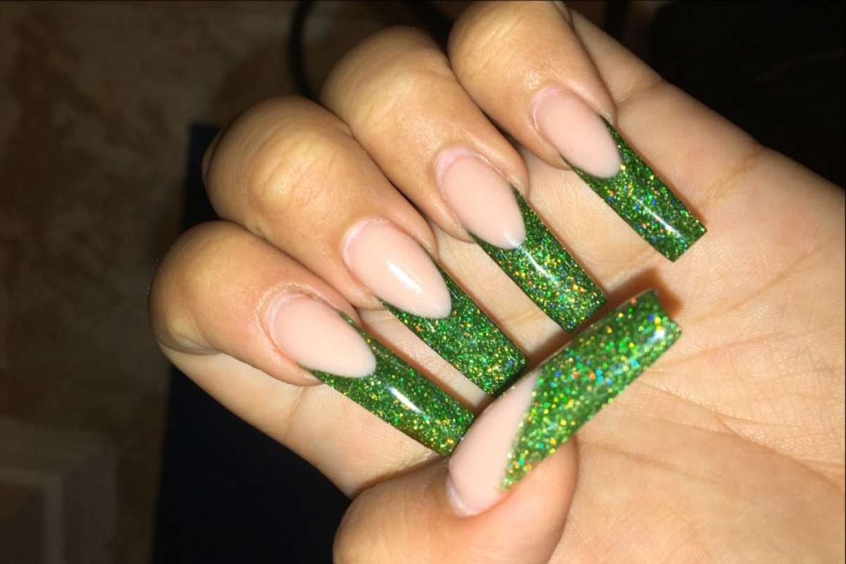 Festive Christmas French Tip Nail Ideas to Try This Season | The Enterprise World