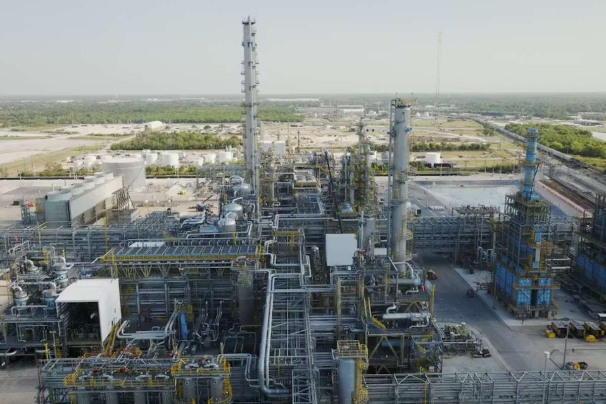 Are These the Top 15 Largest Oil Refineries in the World? | The Enterprise World