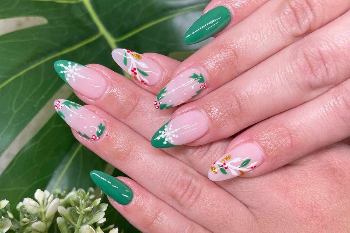 Festive Christmas French Tip Nail Ideas to Try This Season | The Enterprise World