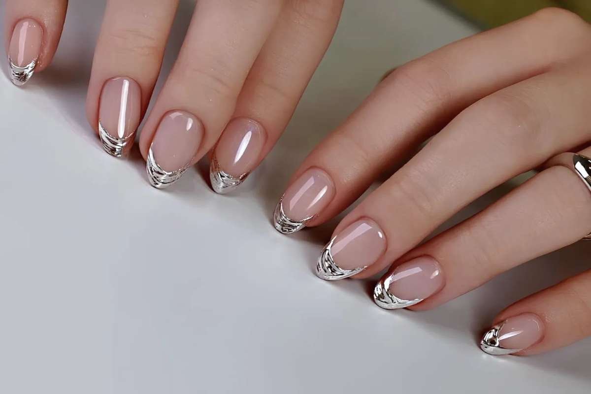 Festive Christmas French Tip Nail Ideas to Try This Season | The Enterprise World