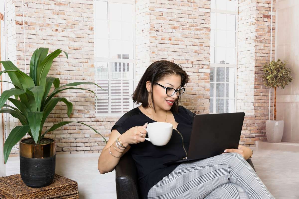 Dr. Tina Flores: Career Transformation Leader | TFIH LLC |The Enterprise World