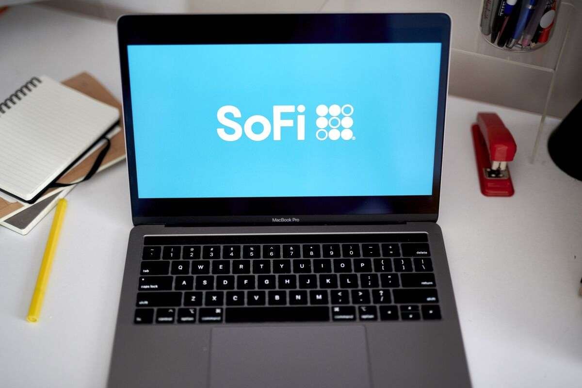 SoFi’s $1.5 Billion Stock Offering Triggers Sharp Drop in Share Price