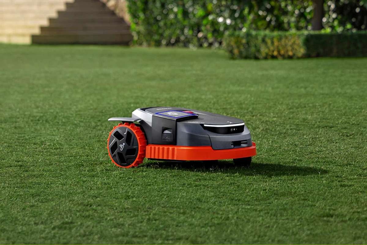 Top 10 Best Robot Lawn Mowers Ranked by Price | The Enterprise World