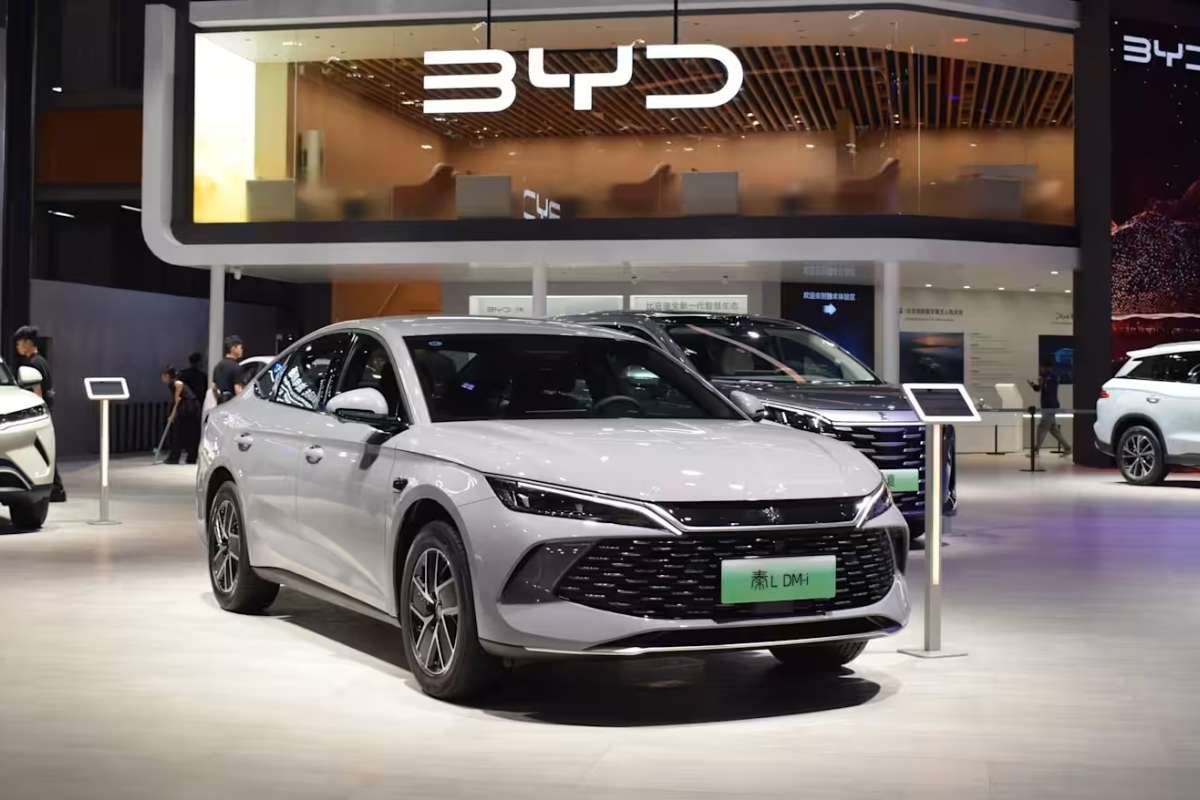 BYD Set to Overtake Tesla as World’s Top Electric Vehicle Seller