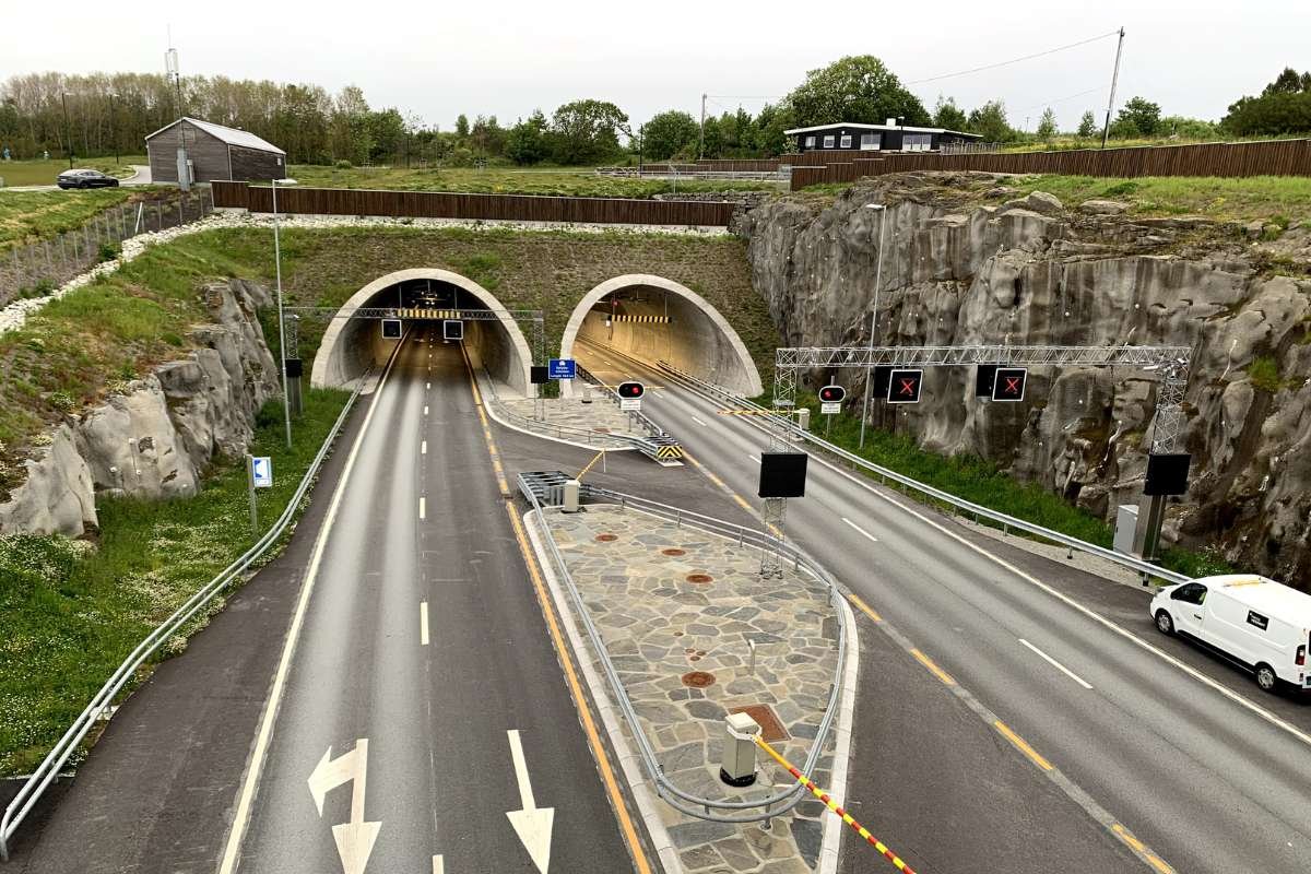 Longest Road Tunnels in the World: Routes Defying Nature’s Barriers | The Enterprise World