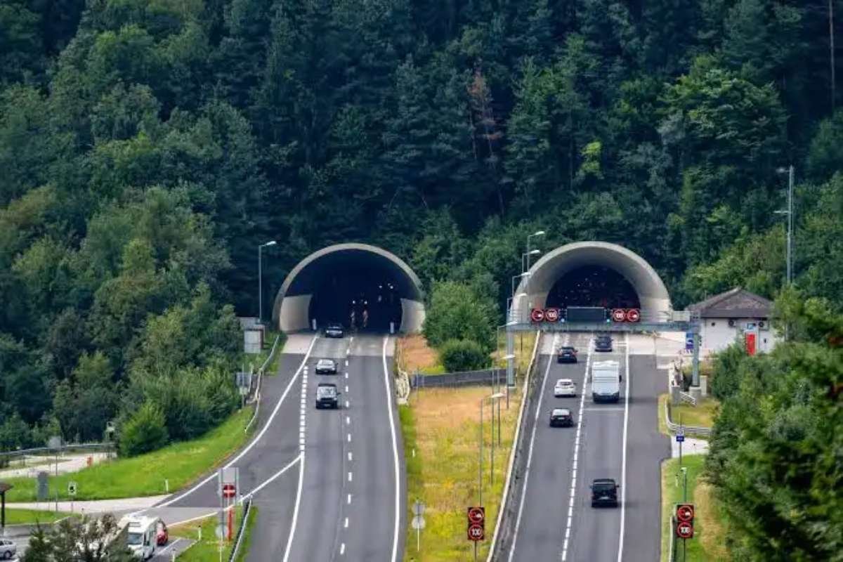 Longest Road Tunnels in the World: Routes Defying Nature’s Barriers | The Enterprise World