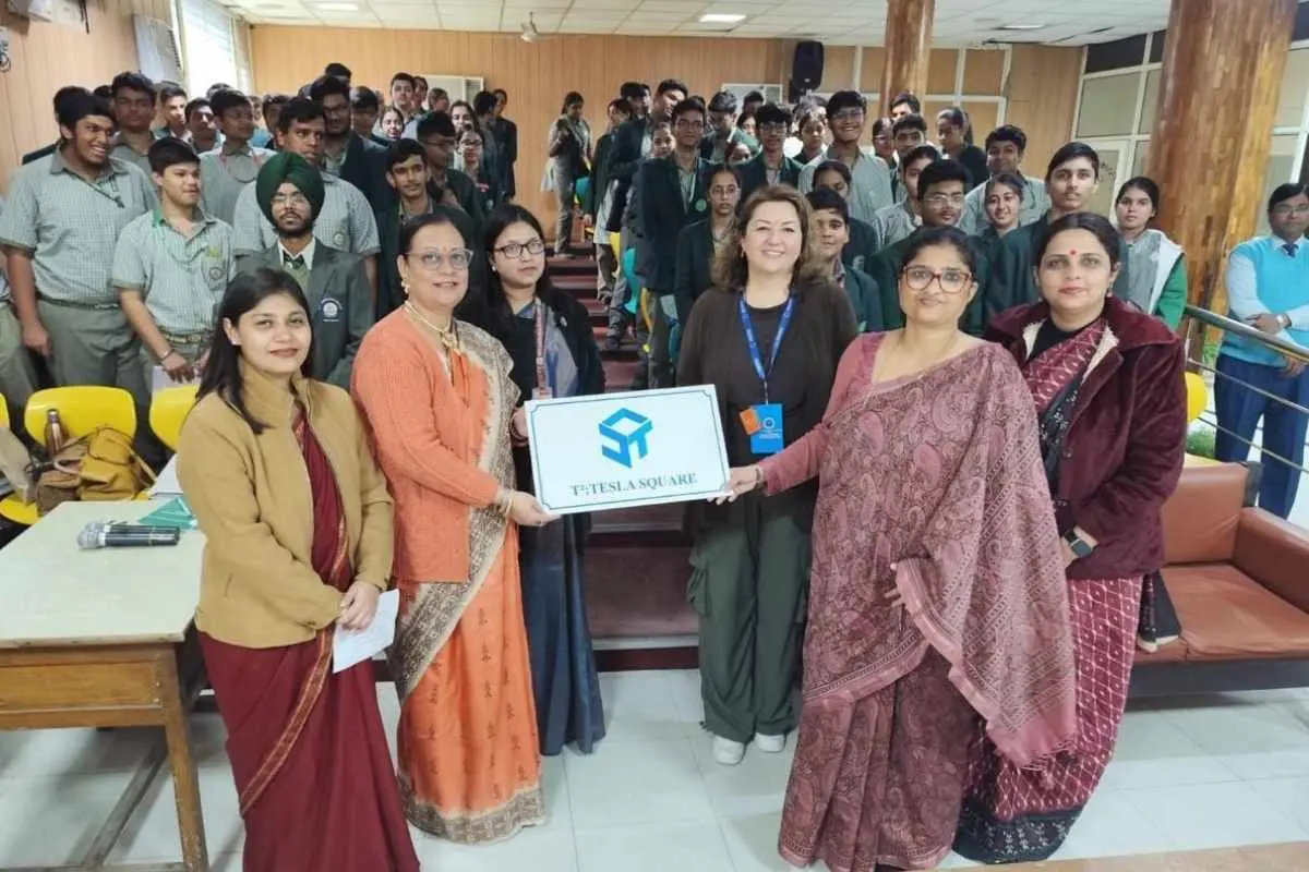 Algoritam T.E.S.L.A. ltd Mirjana Prljevic - Leading the Shift from Strategy The Enterprise World