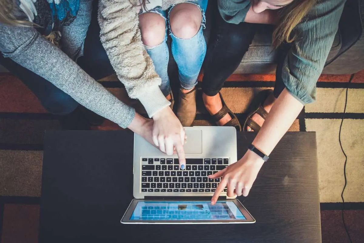 Digital Customer Acquisition: Winning Strategies for 2026 | The Enterprise World