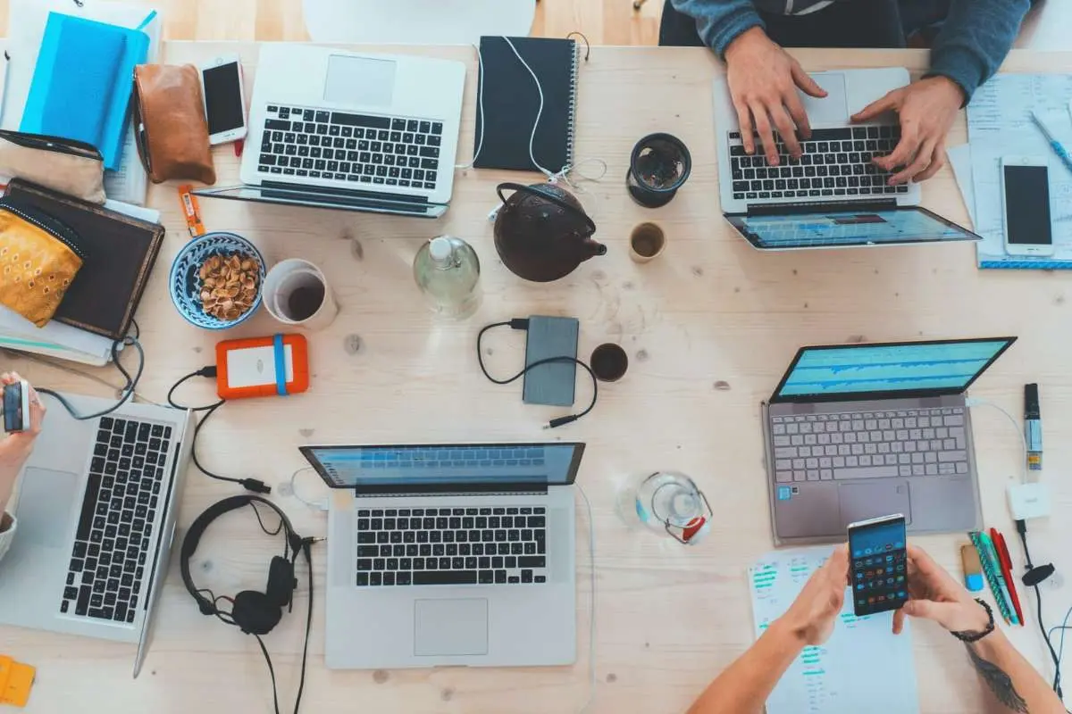 Community Presence Will Expand Online and Offline | The Enterprise World