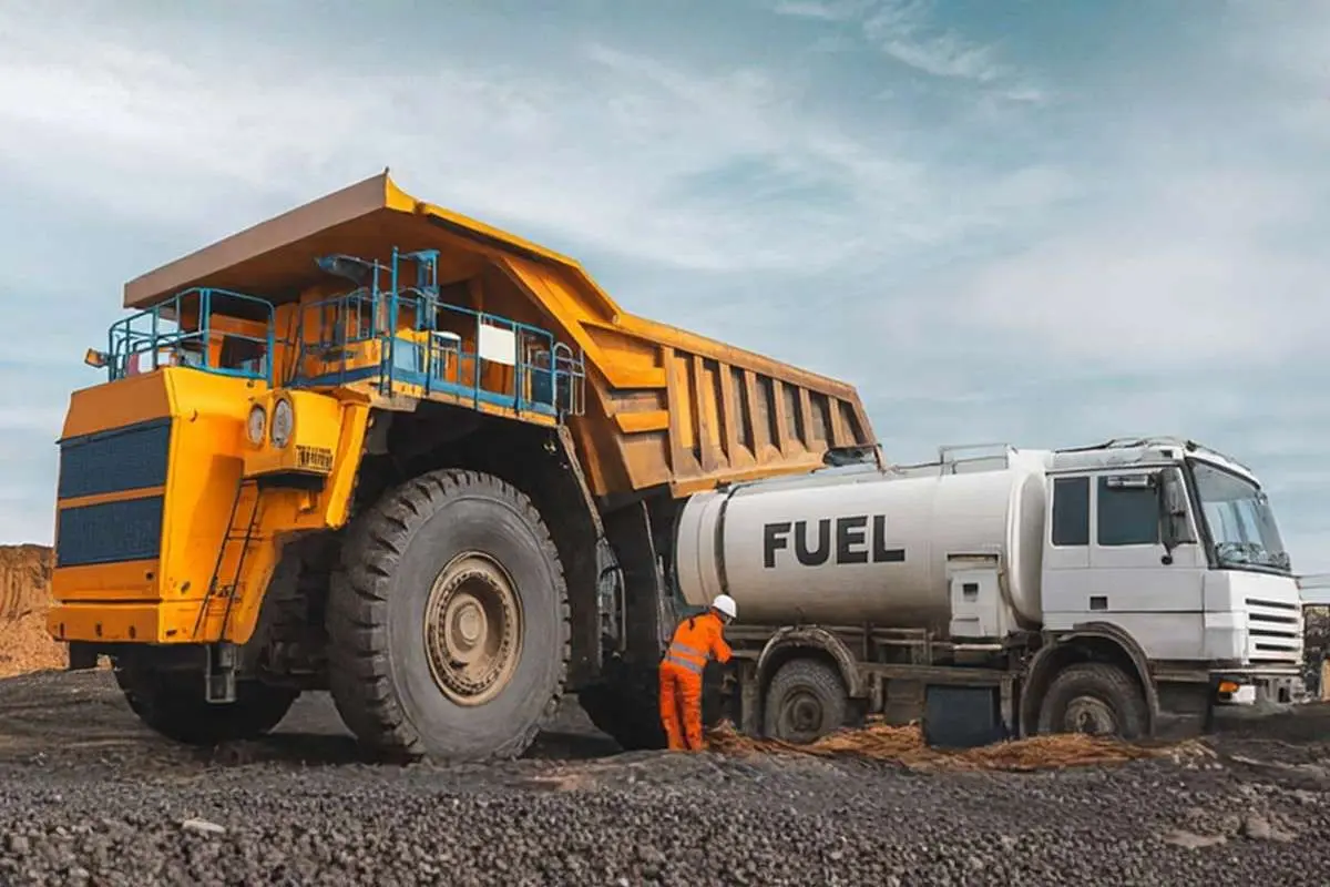 How Mini Tanker Fuel Delivery Ensures Fast and Safe Fuel Supply? | The Enterprise World