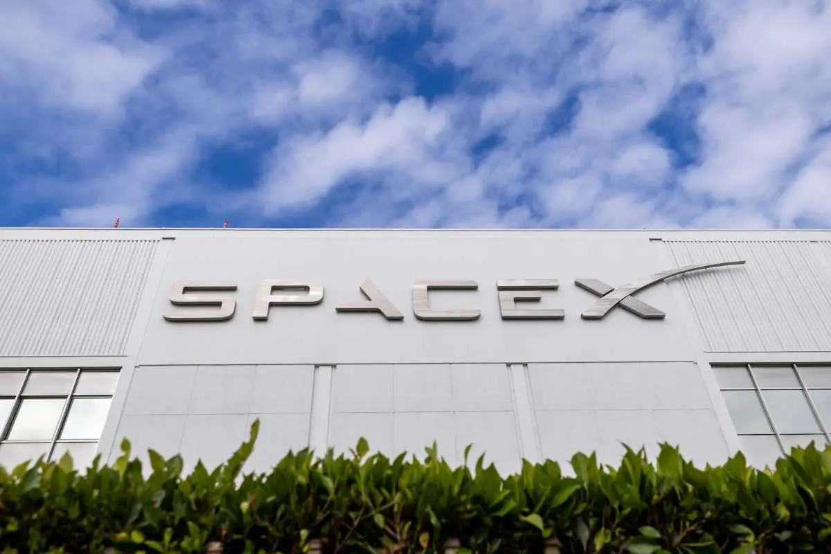 SpaceX IPO: Scale, Risk, and the Rise of an AI-Space Hybrid