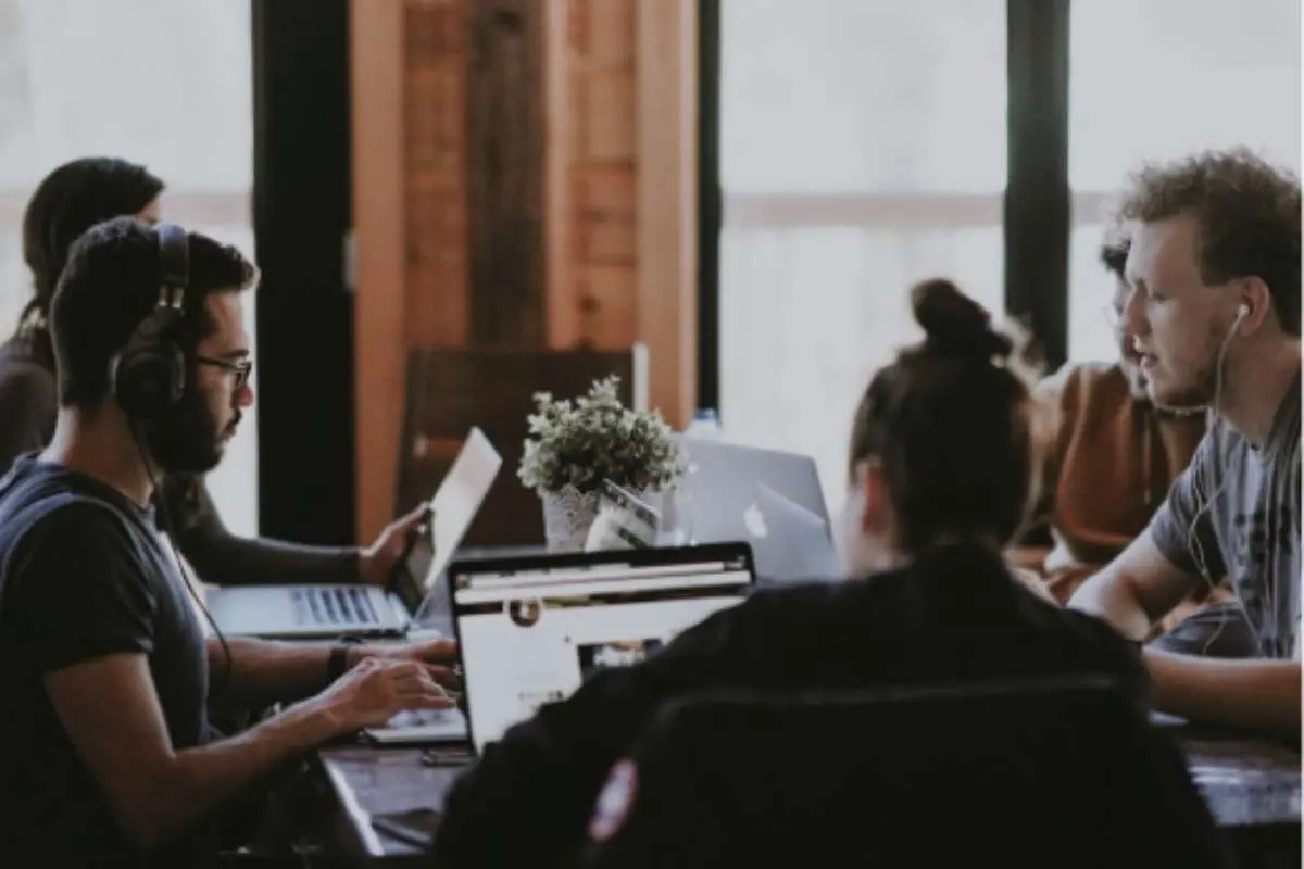 How Dedicated Software Teams Help Companies Scale Complex Digital Products?