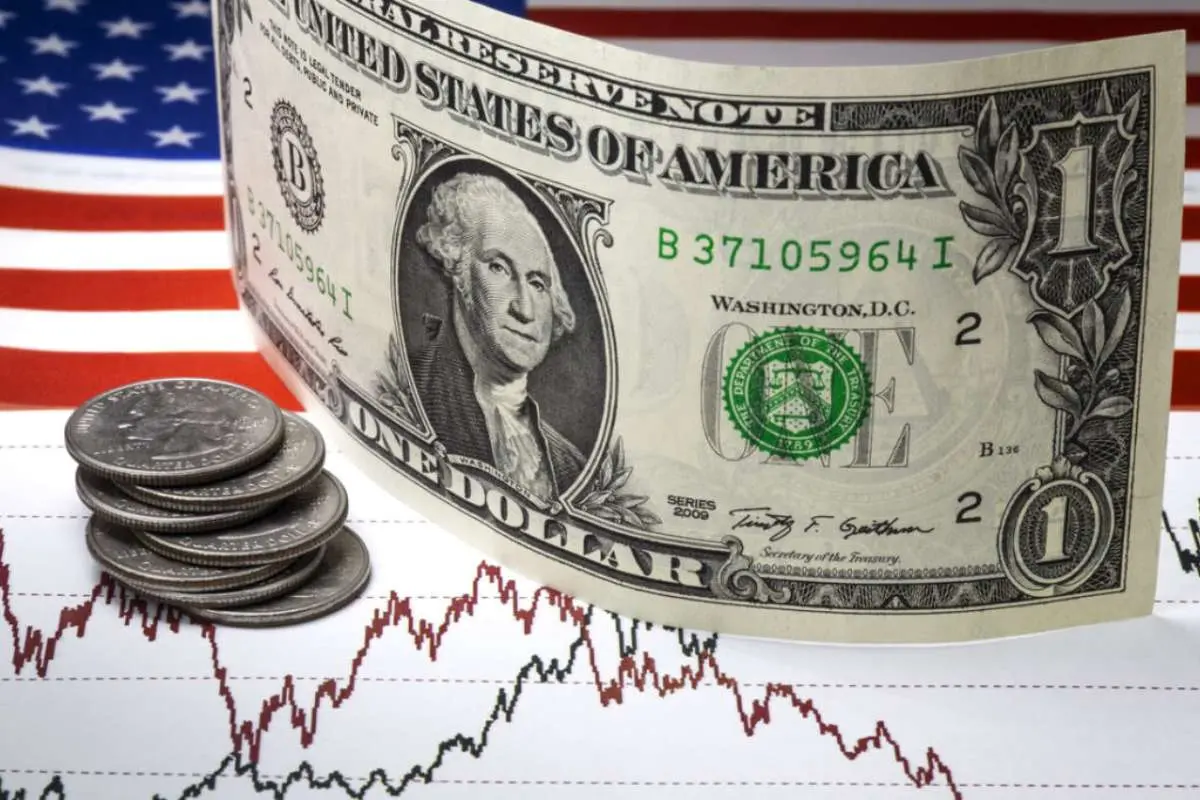 De-Dollarization Debate Grows as Euro Rises Despite Weak Growth | The Enterprise world