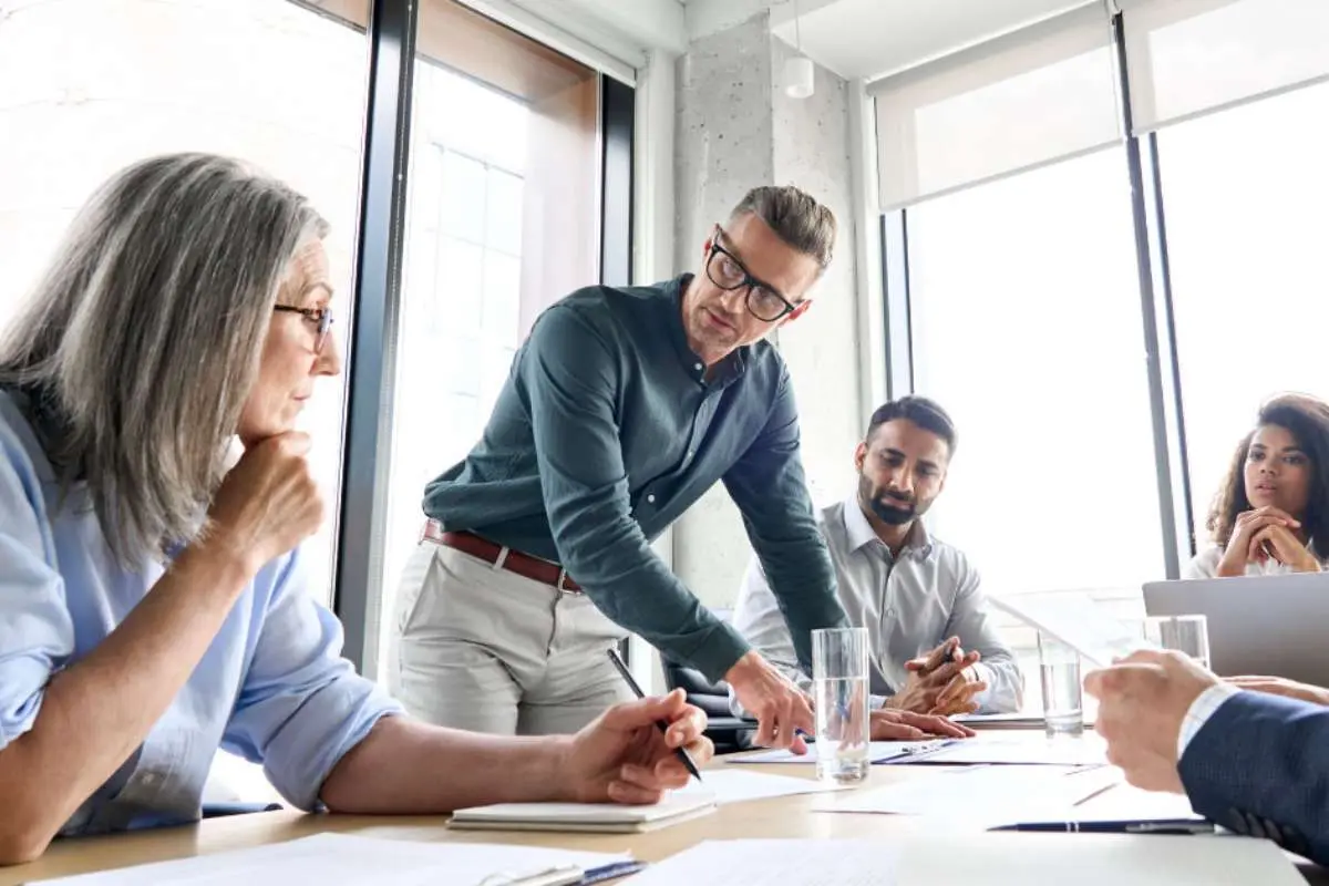 LinkedIn Lead Generation Replacing Cold Outreach in 2026 | The Enterprise World