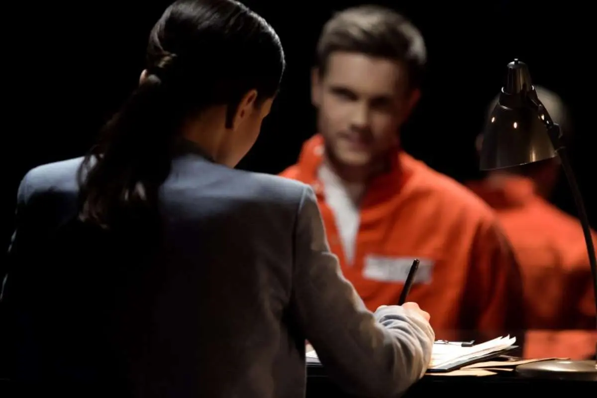 How to Choose a Criminal Defence Lawyer Before You Hire One? | The Enterprise World