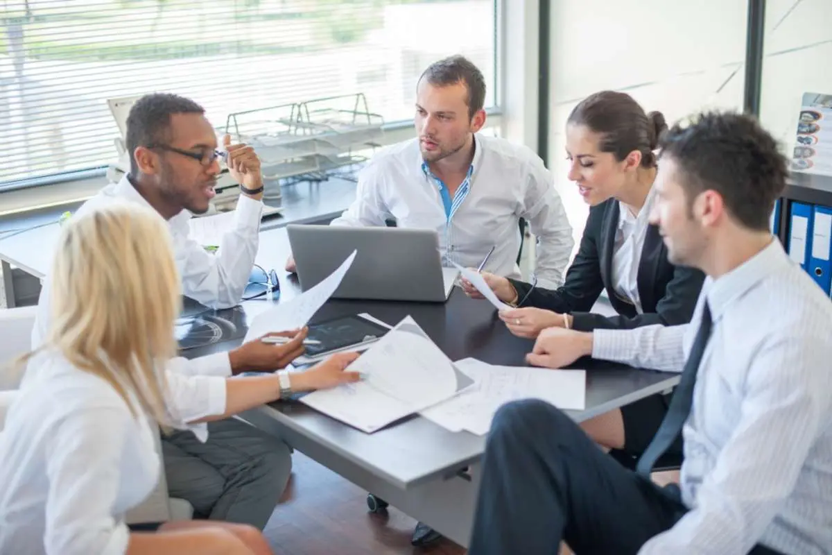 Vroom-Yetton Decision Model: Guide to Leadership Styles | The Enterprise World