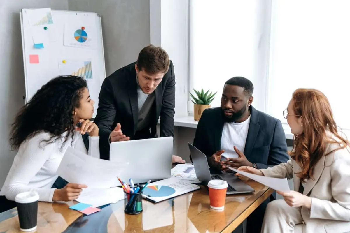 Account-Based Marketing vs. Inbound Marketing: Why the Smartest B2B Teams Use Both? | The Enterprise World