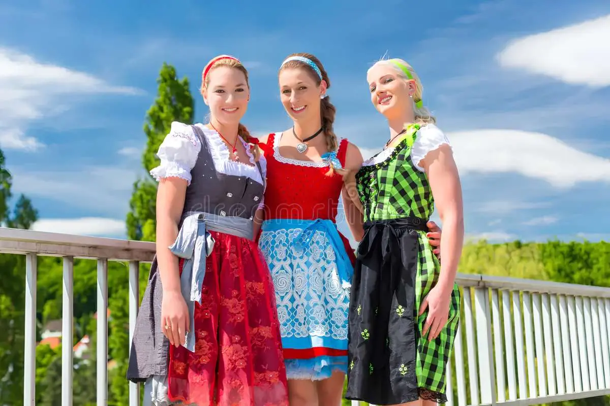 How to Wear a Dirndl: The Real Rules Followed by German Locals | The Enterprise World