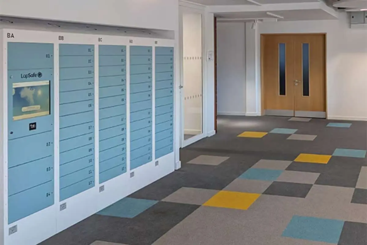Best Smart Locker Systems in 2026, by Use Case | The Enterprise World