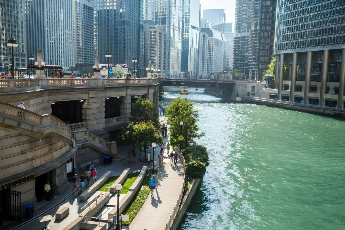 Chicago Group Transportation: Plan a Trip Without the Stress | The Enterprise World
