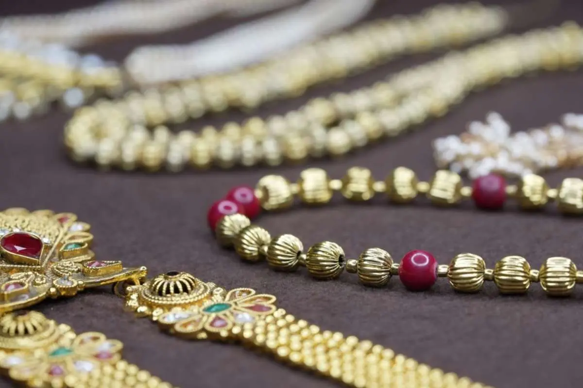 Go for the Gold: A Guide to Selling Gold for Cash