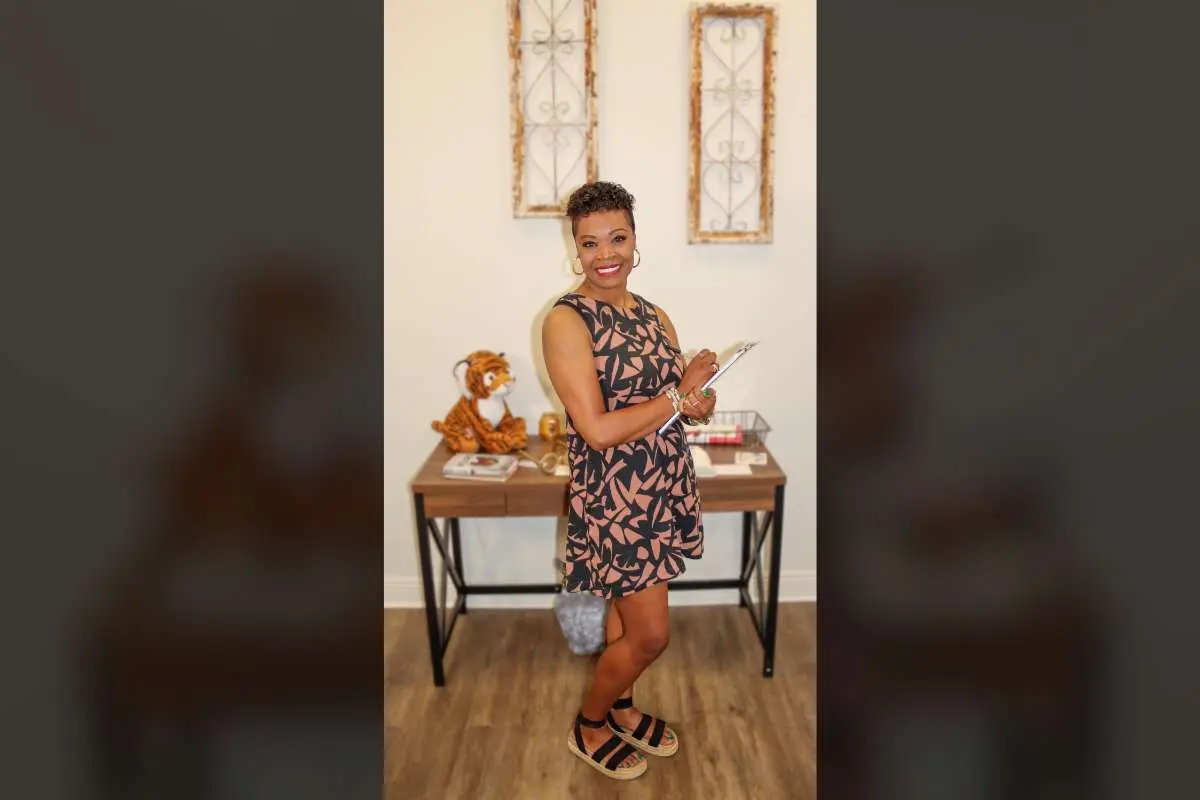 Cortney Floyd: Making Notary, Title, and Vehicle Registration Services Simple | On Time Notary | The Enterprise World
