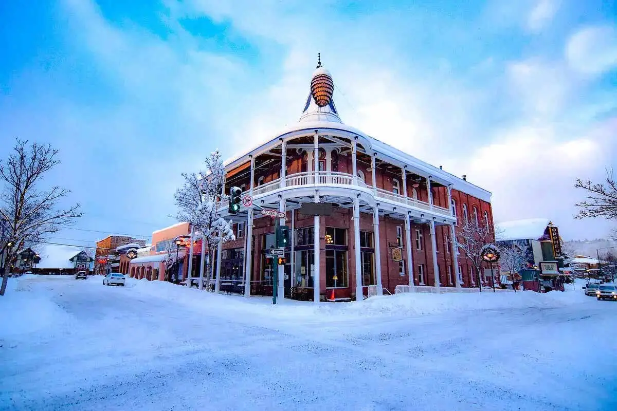 Flagstaff's Economy, Culture & Lifestyle: Beyond the Pines | The Enterprise World
