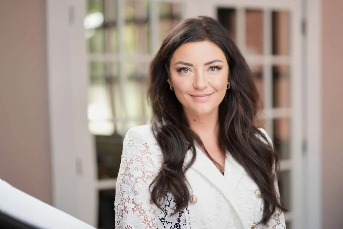 Kelly Ehlers | The Evoke Agency | The Tease Media | The Enterprise World