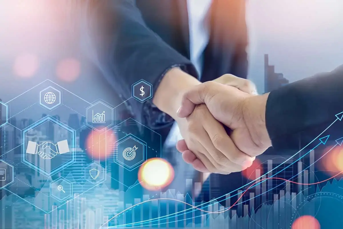 Data-Driven vs Collaborative Decision Making: Which Is Better? The Enterprise World