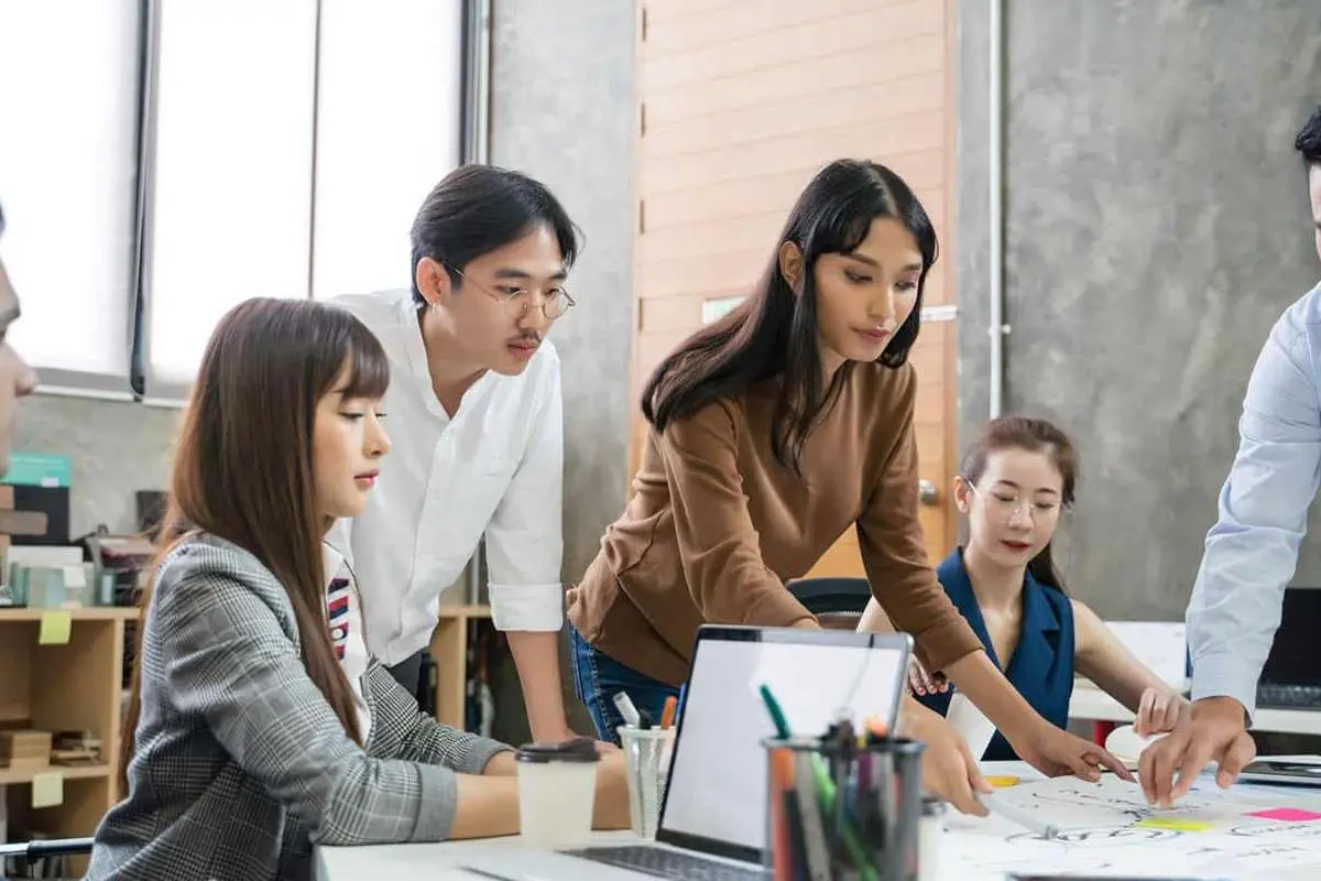 Collaborative vs Consensus Decision Making: Key Differences | The Enterprise World