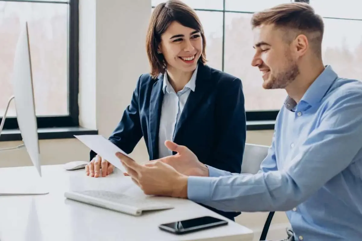 Counselor vs Social Worker: Key Career Differences | The Enterprise World