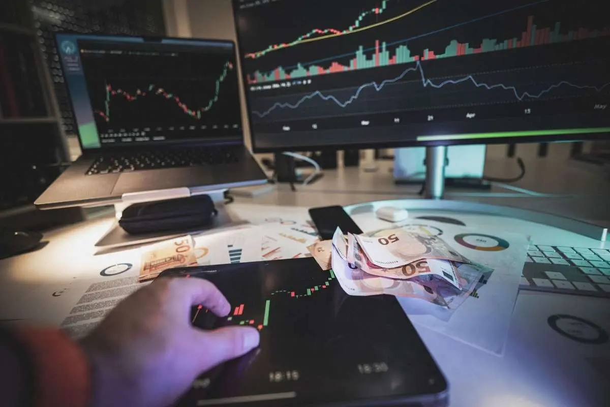 How ETF Currency Risk Can Impact Your Investment Returns