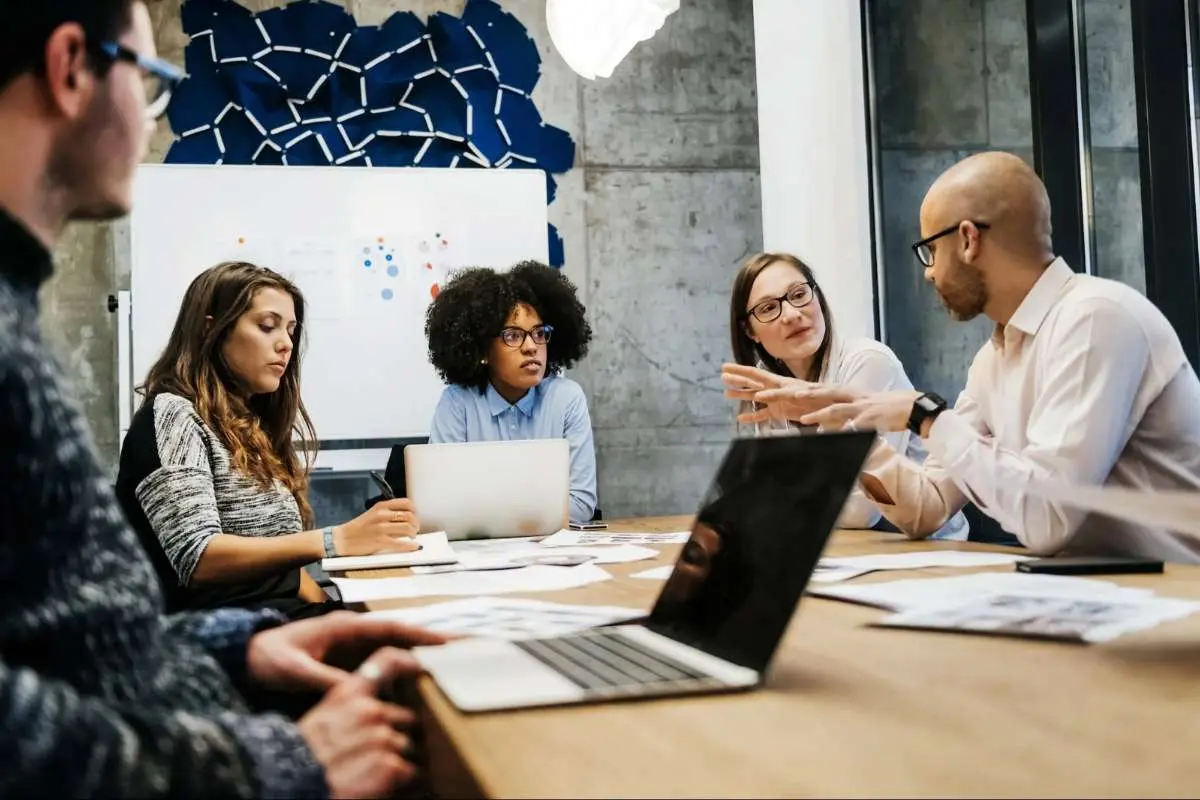 Cross-Functional Collaboration: Break Silos Without Meetings | The Enterprise World
