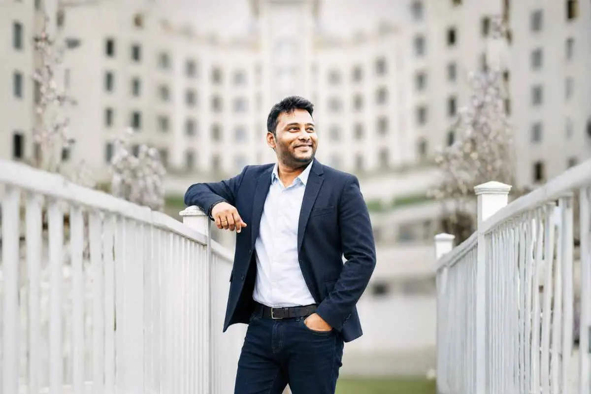 ApyHub Samuel Kaluvuri - Solving the Hidden Challenges of Managing APIs The Enterprise World