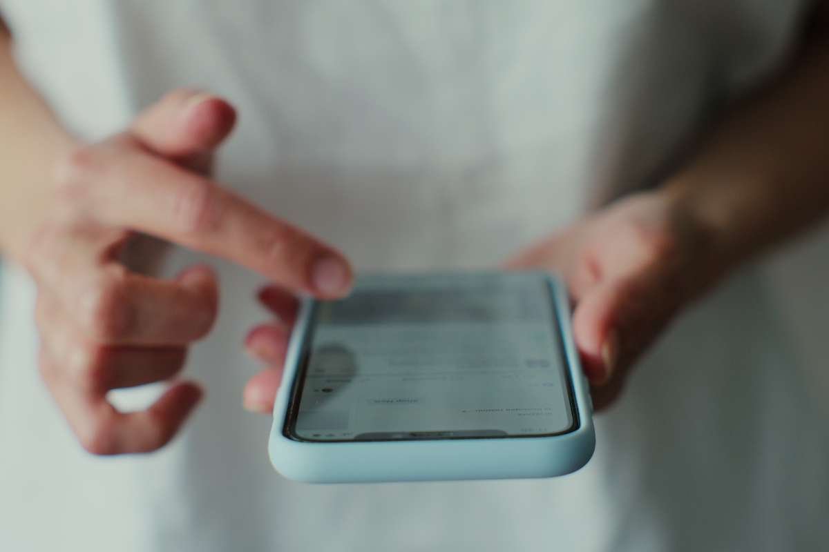 Why Text-Based Communication Works Best for 2025 Teams? | The Enterprise World
