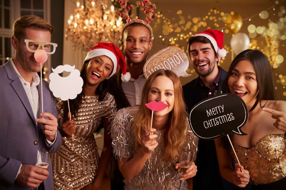 25 Best Office Party Christmas Games for Festive Fun Hacks | The Enterprise World