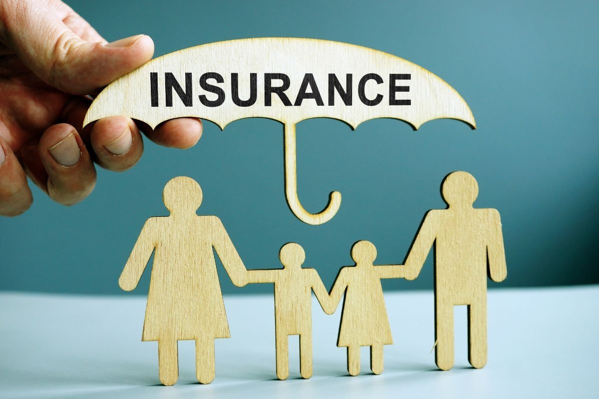 How to Choose the Right Life Insurance Policy for Your Family?