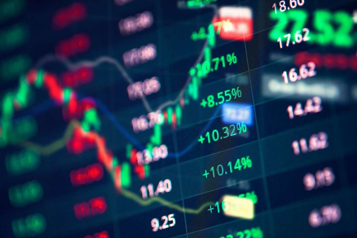 Risk Management Strategies with Metatrader: Preserving Capital in Volatile Markets