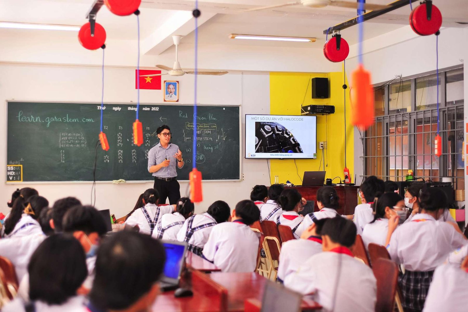 How to Teach a Kinesthetic Learner? | The Enterprise World