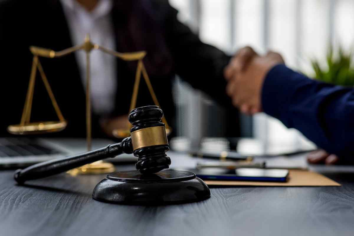 How a Criminal Defence Lawyer Can Help Safeguard Your Business from Criminal Liabilities in Singapore?