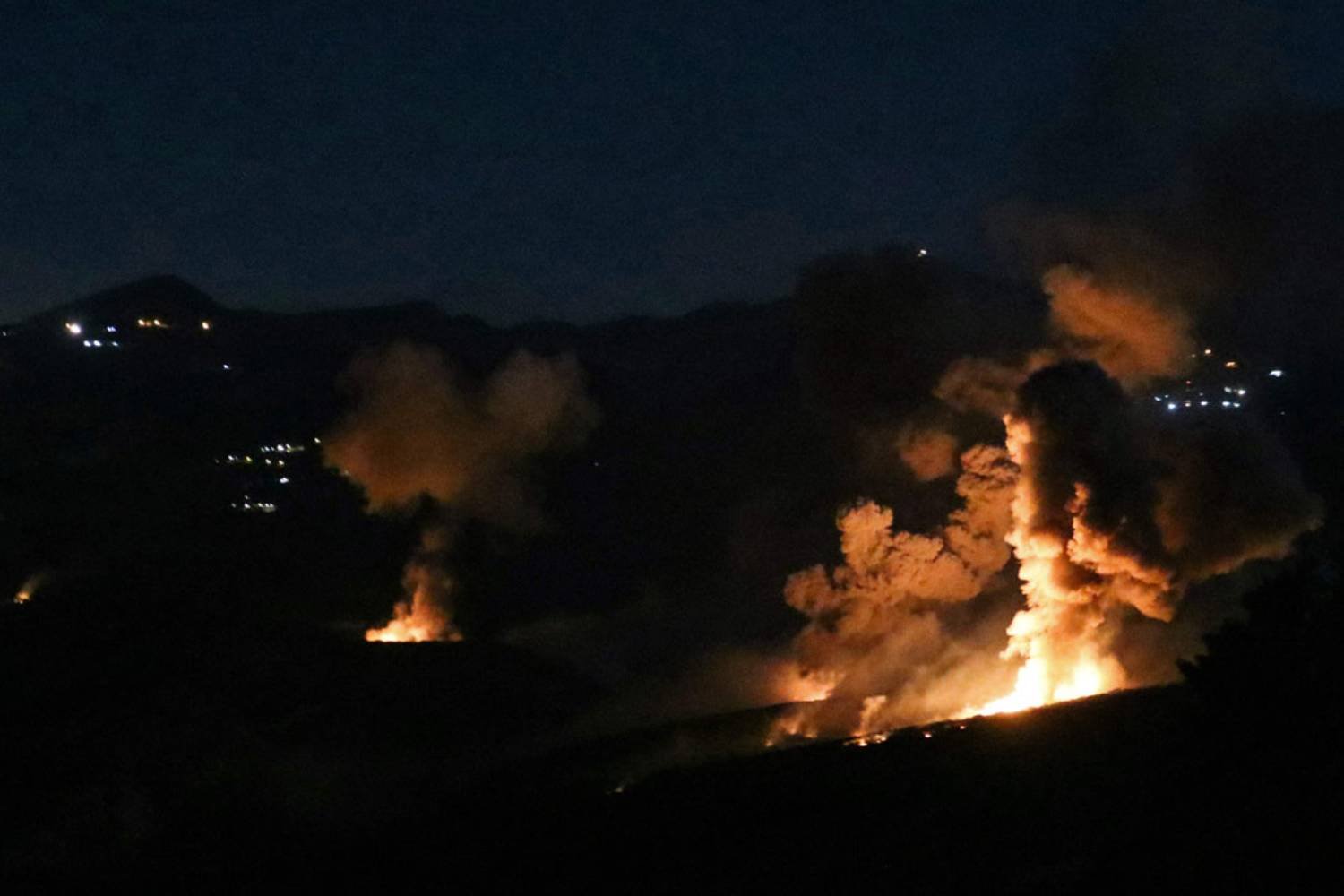 Israel Strikes Hezbollah: Intense Attacks on Targets in Lebanon | The Enterprise World